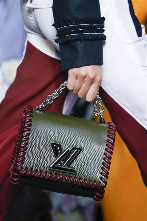 lv latest collection 2016|louis vuitton runway.